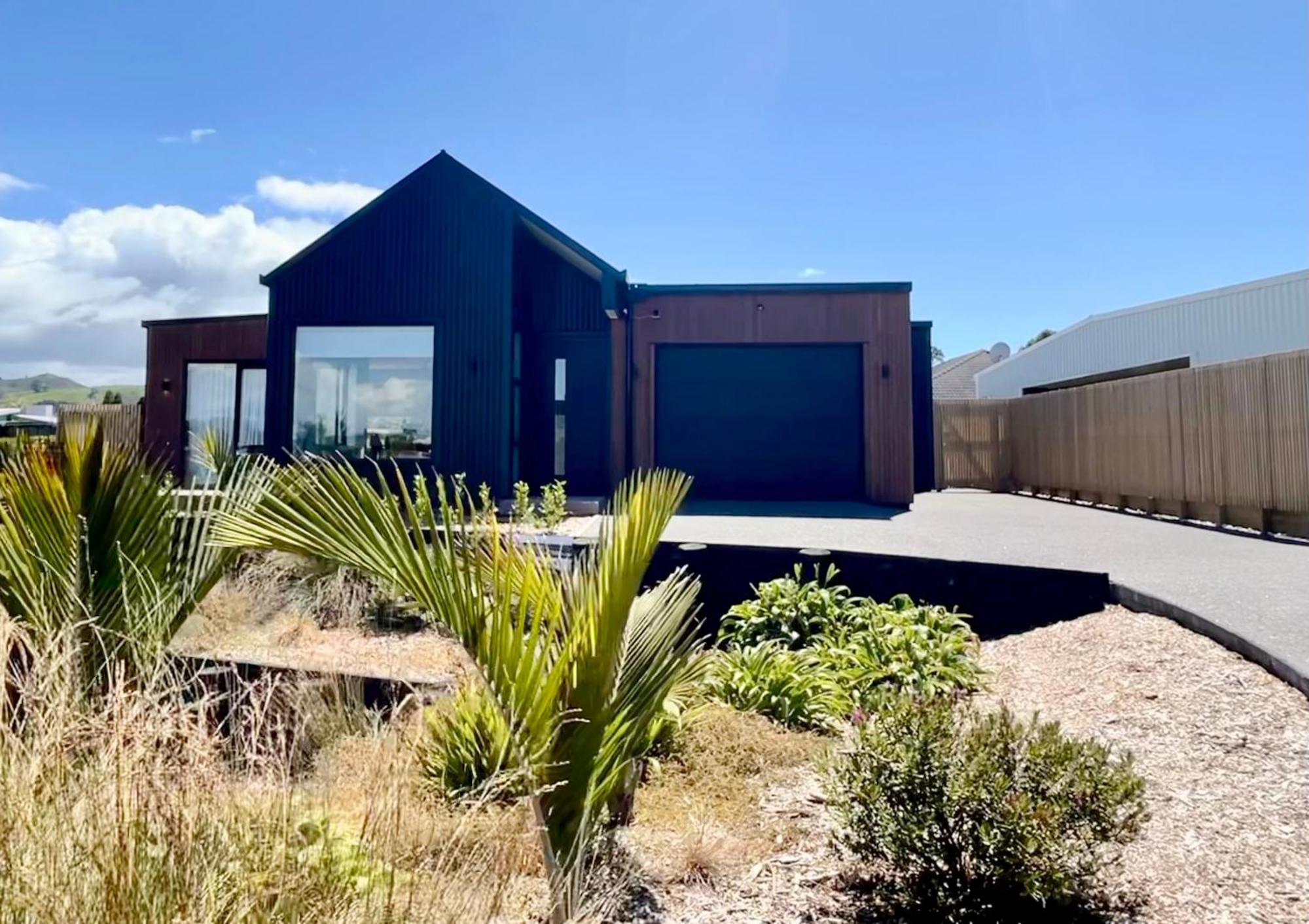Sandy Palms - Home Away From Home Waihi Exterior photo
